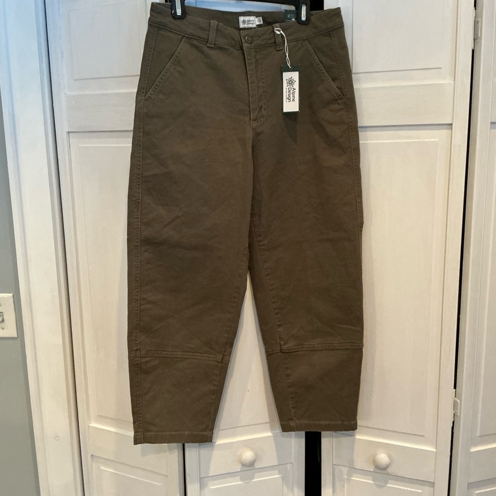 Alpine women’s olive green Chinos